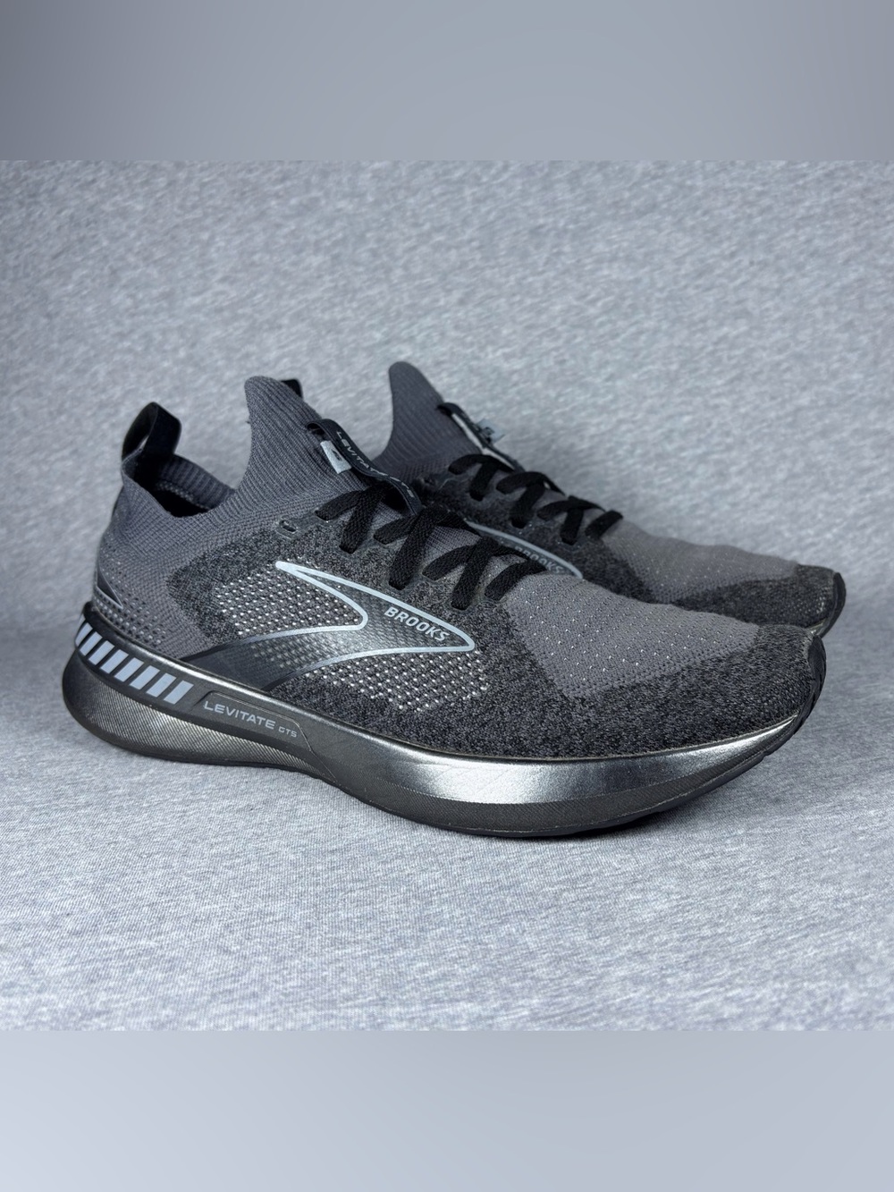 Brooks Levitate StealthFit 5 Running Shoes Gray Black Mens Size 9 Athletic